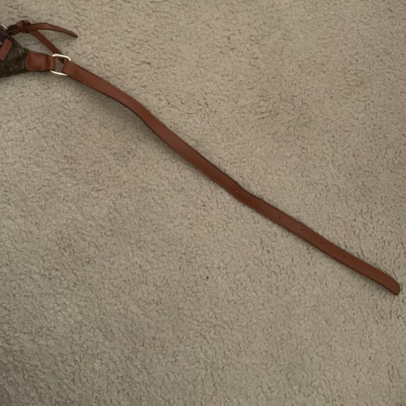 Adrienne Vittadini Fanny Pack - Picture 11 of 11